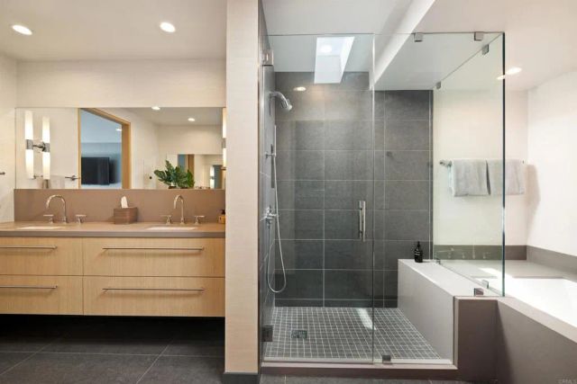 2110 Avenida De La Playa C, La Jolla, CA 92037