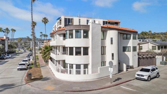 2110 Avenida De La Playa C, La Jolla, CA 92037