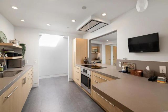 2110 Avenida De La Playa C, La Jolla, CA 92037