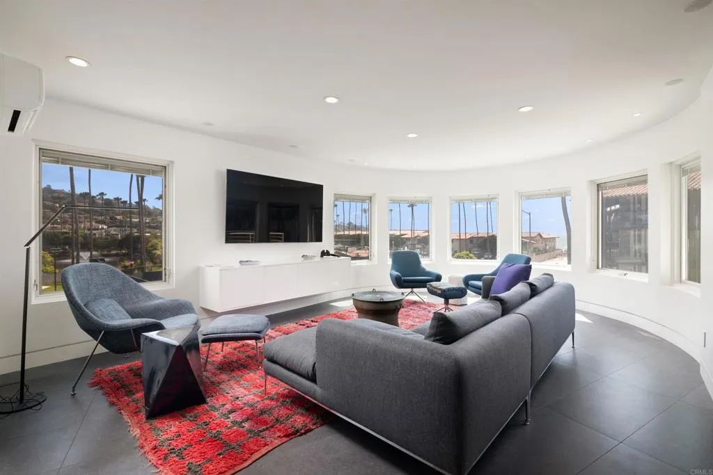 2110 Avenida De La Playa C, La Jolla, CA 92037
