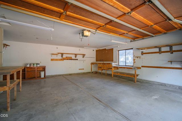 52975 Plainview Lane, La Pine, OR 97739