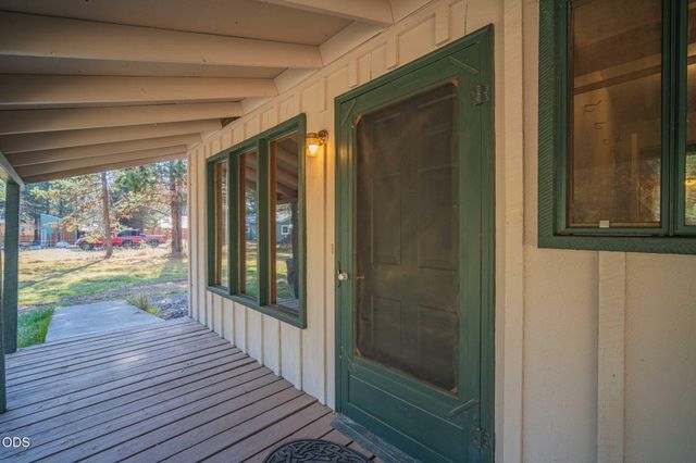 52975 Plainview Lane, La Pine, OR 97739