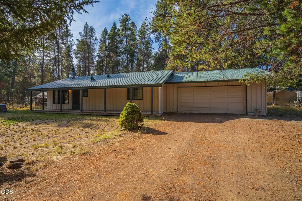 52975 Plainview Lane, La Pine, OR 97739