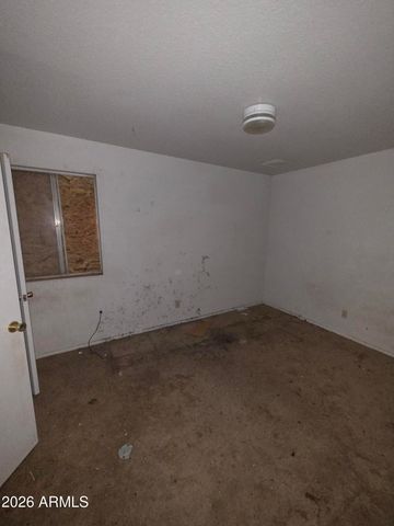 2211 W HARTFORD Avenue, Phoenix, AZ 85023