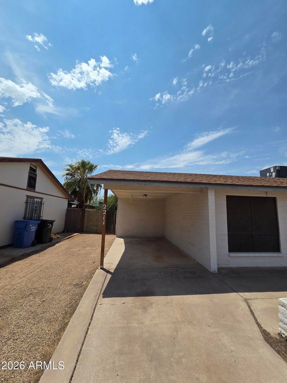 2211 W HARTFORD Avenue, Phoenix, AZ 85023 — photo 2