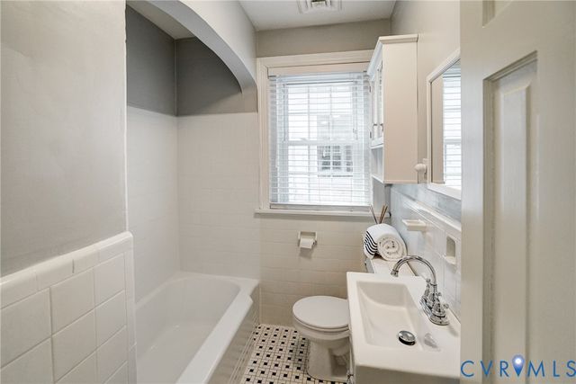 1817 W 45th St, Richmond, VA 23225