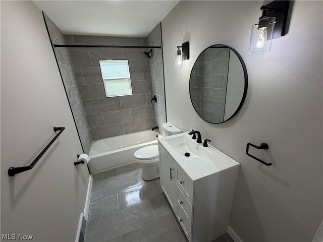 1798 E East 337 Street, Eastlake, OH 44095