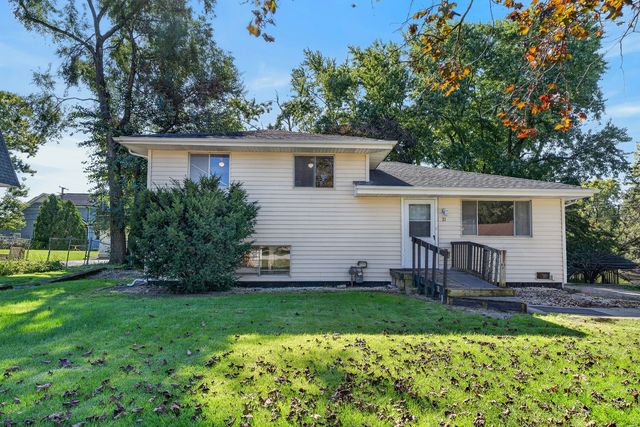 21 Janet Avenue, Darien, IL 60561