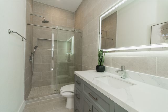 115 E Ireland Drive, Irving, TX 75062