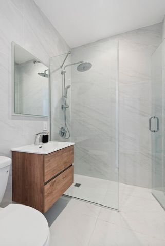 61 N HENRY Street GARDEN1, New York City, NY 11222