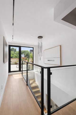 61 N HENRY Street GARDEN1, New York City, NY 11222