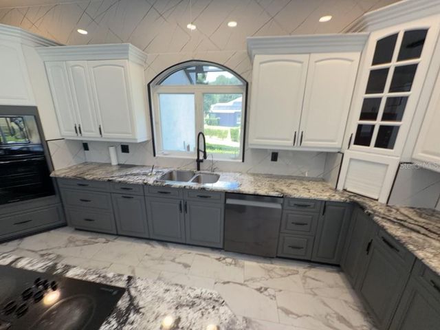 8131 VINELAND OAKS BOULEVARD, Orlando, FL 32835