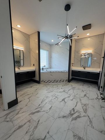 8131 VINELAND OAKS BOULEVARD, Orlando, FL 32835