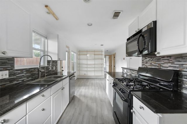 4703 Everglade DR, Austin, TX 78745