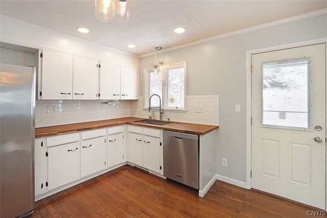 104 Ardsley Drive, Dewitt, NY 13214