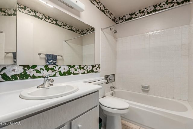 26019 S PARKSIDE Drive, Sun Lakes, AZ 85248