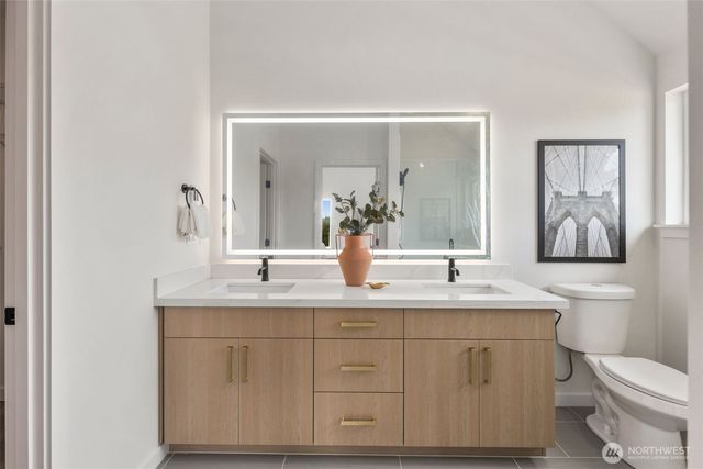 806 B S Rose Street, Seattle, WA 98108