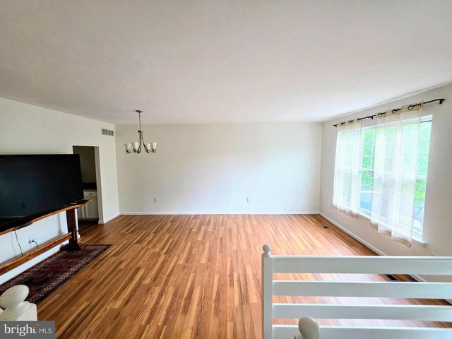 106 BRANDYWINE RD, Malvern, PA 19355