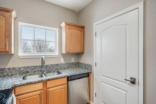 12926 University Crescent 3A, Carmel, IN 46032