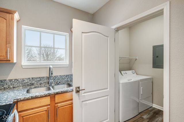 12926 University Crescent 3A, Carmel, IN 46032