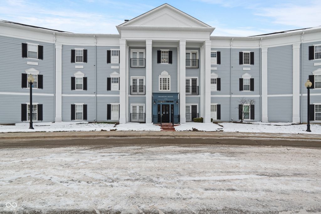 12926 University Crescent 3A, Carmel, IN 46032