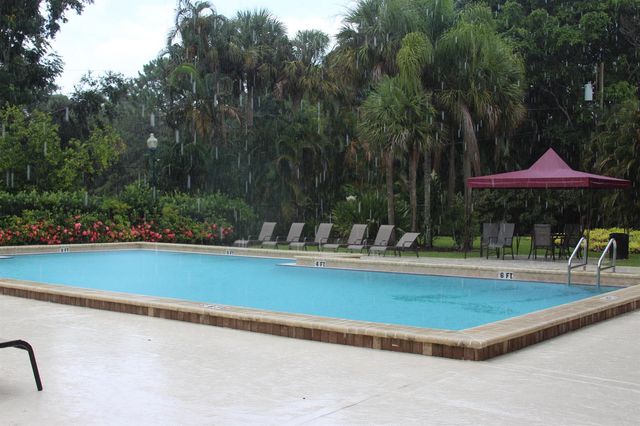 7705 Forest Green Lane, Boynton Beach, FL 33436