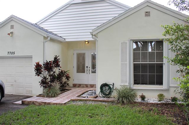 7705 Forest Green Lane, Boynton Beach, FL 33436