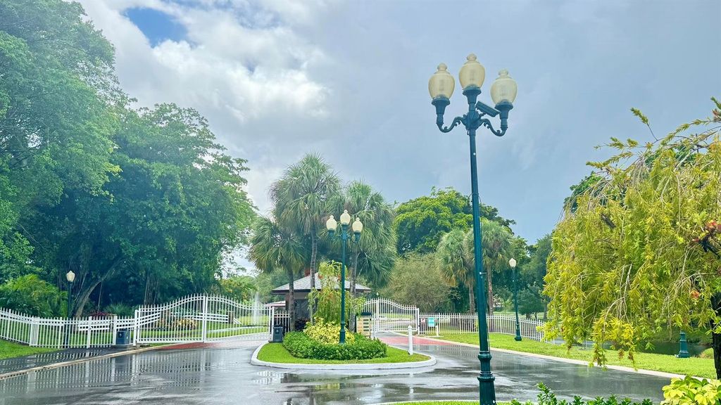7705 Forest Green Lane, Boynton Beach, FL 33436