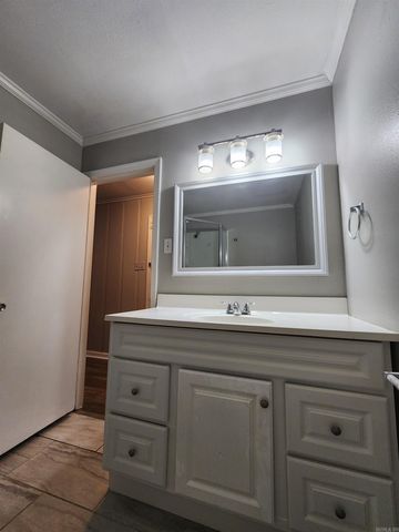 4823 Rogers Street, North Little Rock, AR 72117