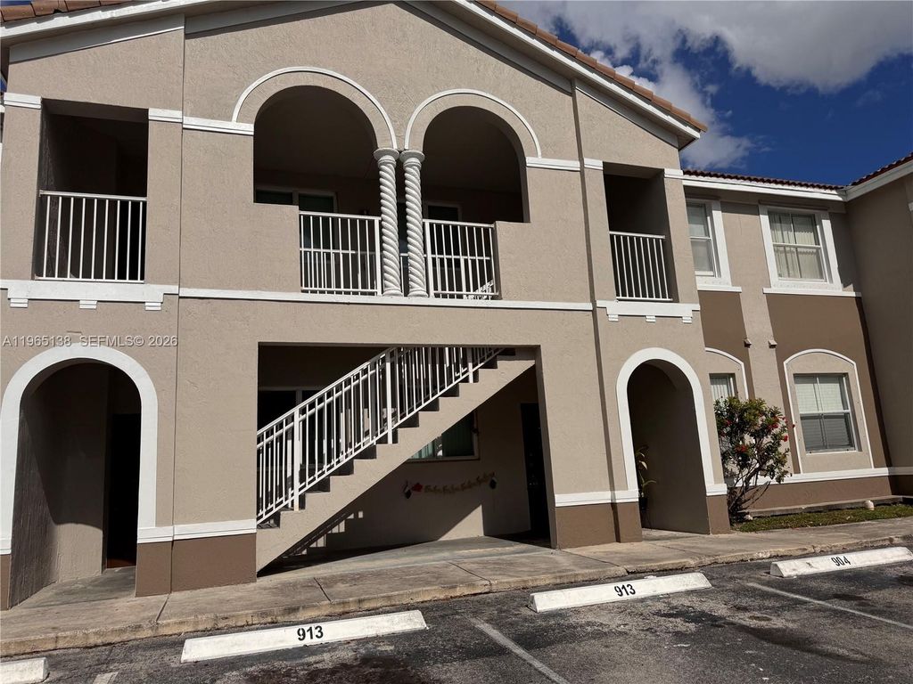 2731 SE 17th Ave 200, Homestead, FL 33035