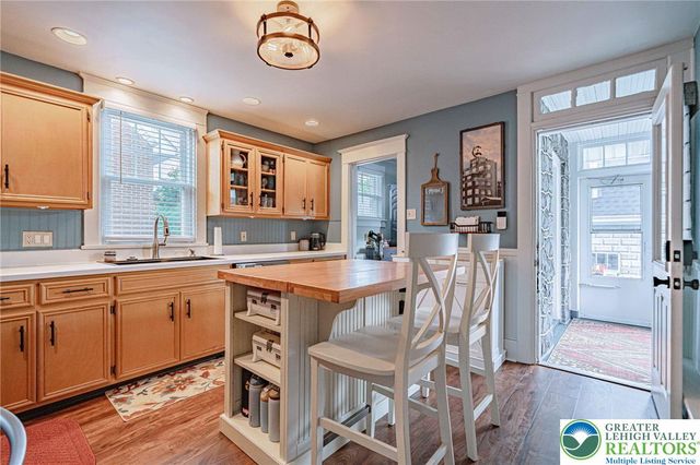 719 Main Street, Tatamy Boro, PA 18085