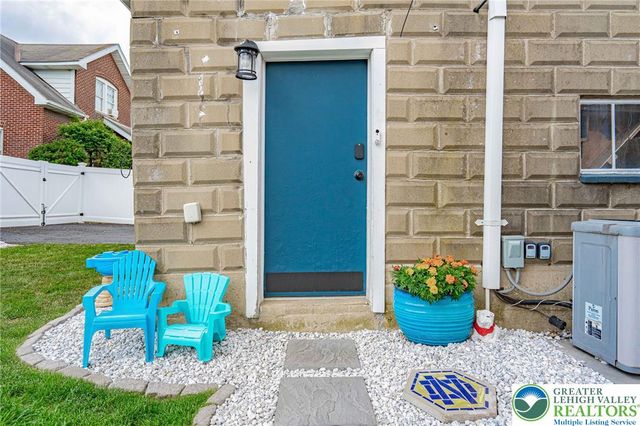 719 Main Street, Tatamy Boro, PA 18085