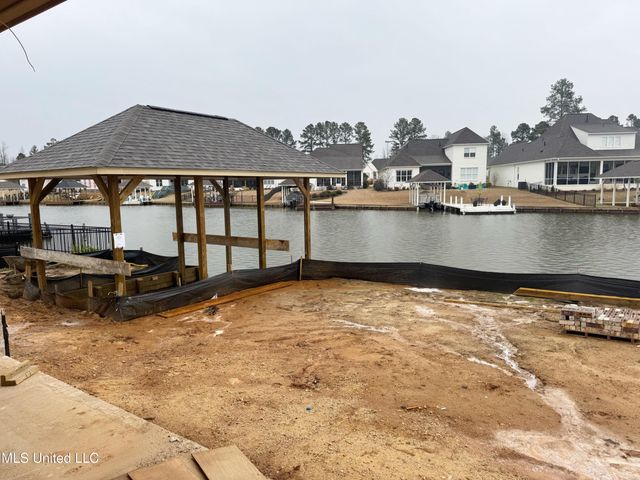 220 Herons Bay Circle, Madison, MS 39110