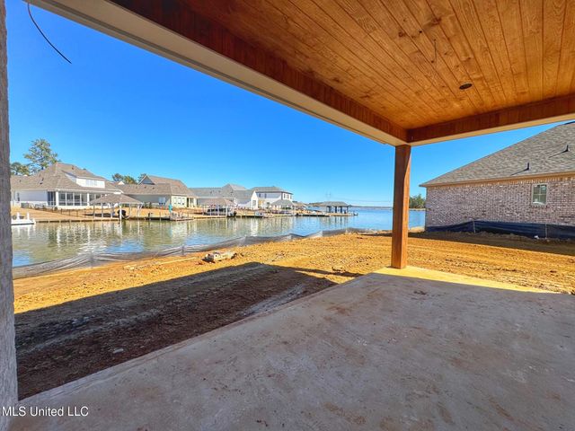 220 Herons Bay Circle, Madison, MS 39110