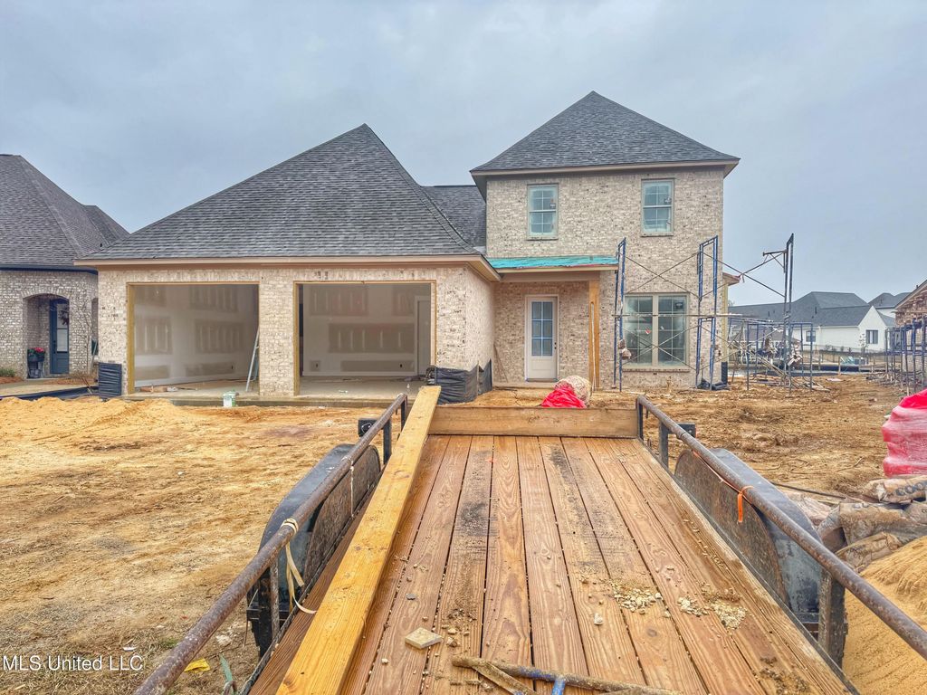 220 Herons Bay Circle, Madison, MS 39110