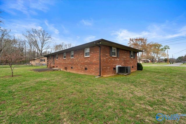 253 Rose Drive, Scottsboro, AL 35768