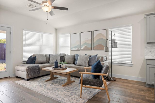 6209 Dumfries LN, Austin, TX 78744