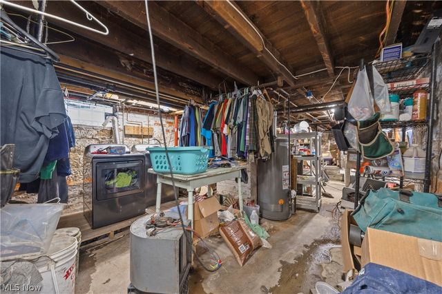 208 Glenwood Street, Elyria, OH 44035