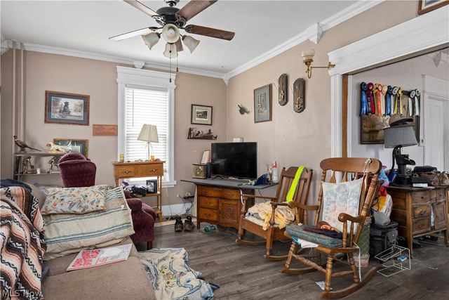 208 Glenwood Street, Elyria, OH 44035