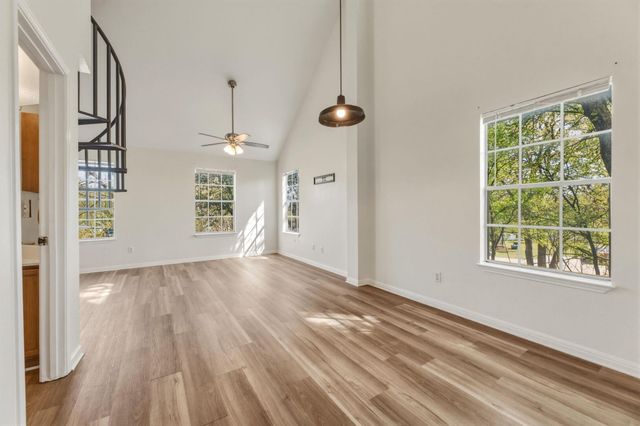 2908 Whisper Oaks LN C, Georgetown, TX 78628