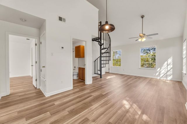 2908 Whisper Oaks LN C, Georgetown, TX 78628