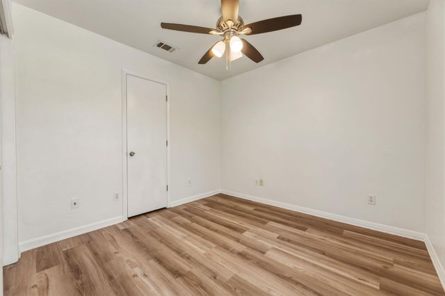 2908 Whisper Oaks LN C, Georgetown, TX 78628