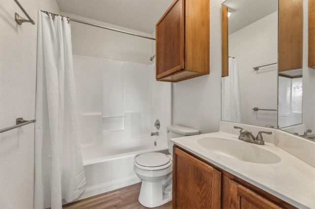 2908 Whisper Oaks LN C, Georgetown, TX 78628