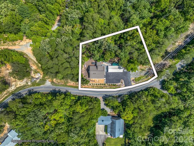 1050 Buffalo Shoals Road, Lake Lure, NC 28746
