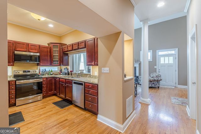 905 Custer Street, Hapeville, GA 30354