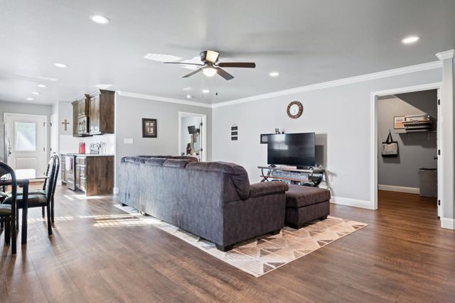 2116 Christine Drive, Granbury, TX 76048