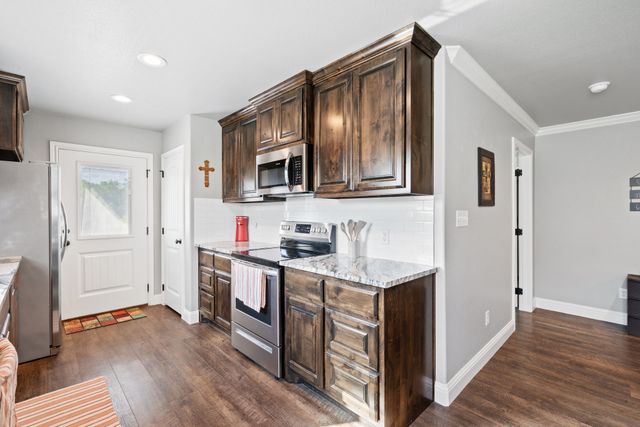 2116 Christine Drive, Granbury, TX 76048