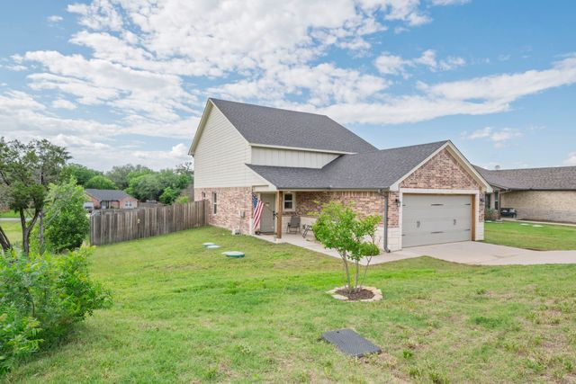 2116 Christine Drive, Granbury, TX 76048