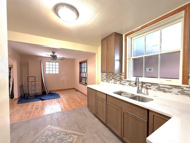 4039 Torrence Avenue, Hammond, IN 46327