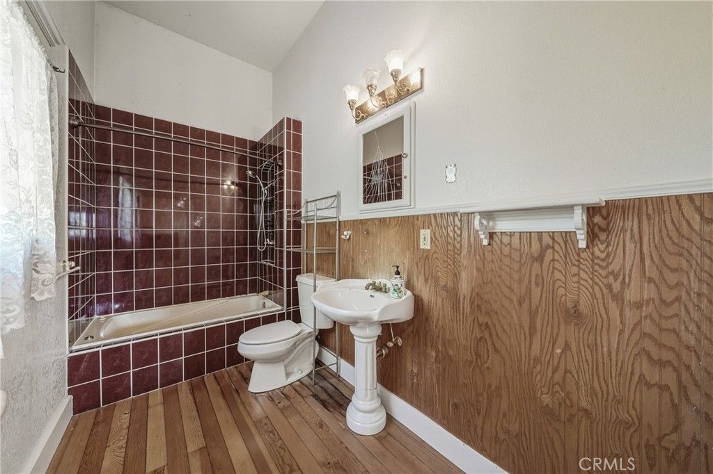 Image 12 of property listing at 150 Clearlake, Lakeport, CA 95453